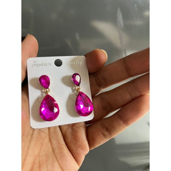 Fuchsia teardrop earrings , small fuchsia crystal hot pink gold tone tear drop - Picture 8 of 8